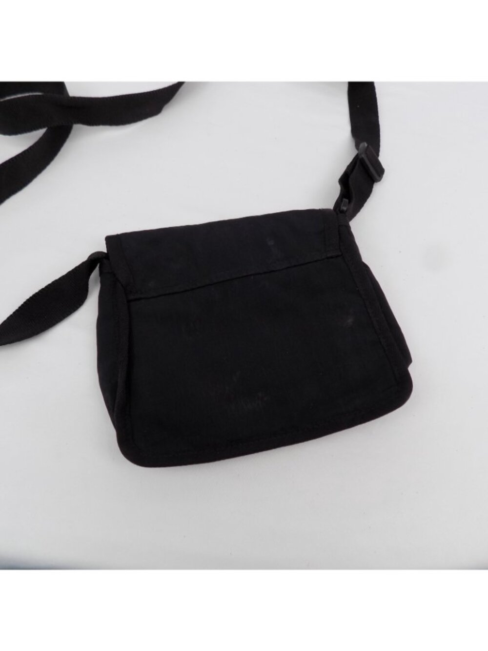DKNY Black Crossbody Bag Hook & Loop Closure Adjustable Strap Made in Indonesia - Picture 3 of 6